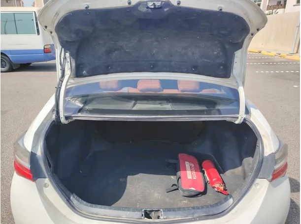 Car image 21