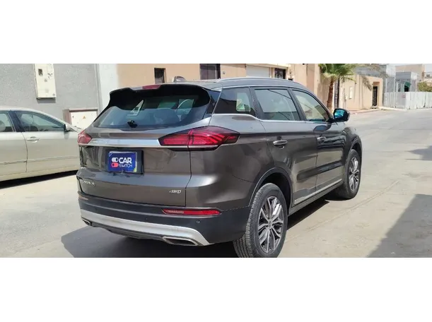 Car image 5
