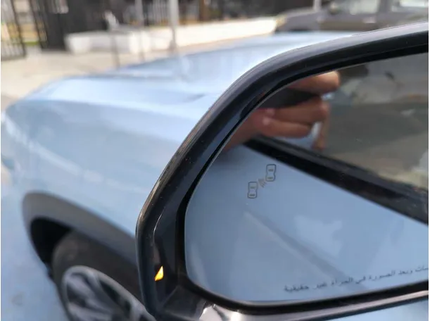 Car image 23