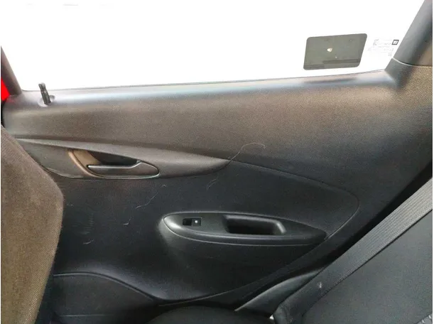Car image 29