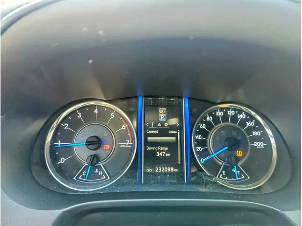 Car image 27