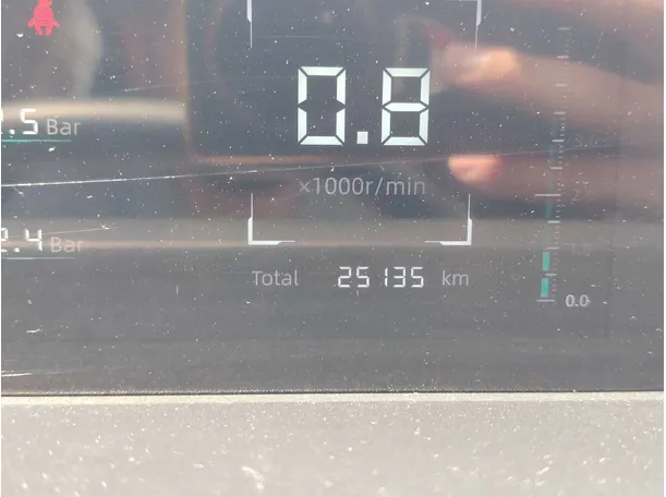 Car image 24