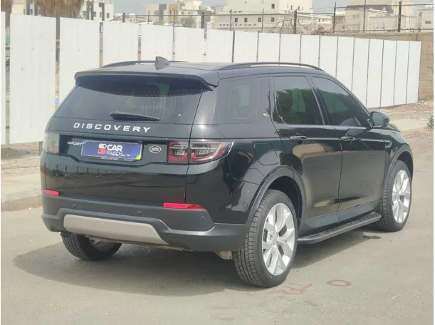 Car image 5