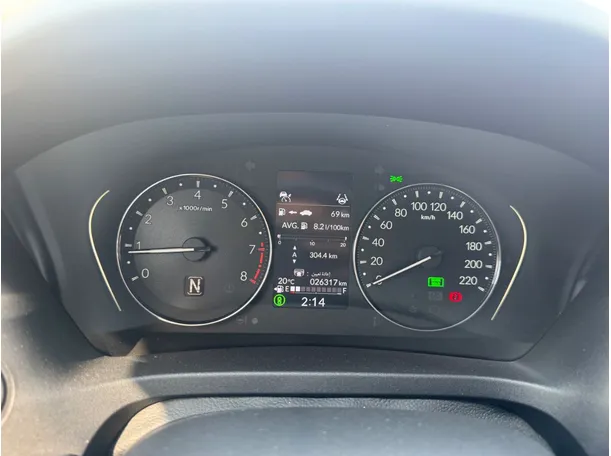 Car image 19