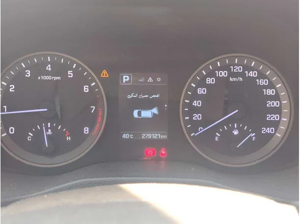 Car image 24