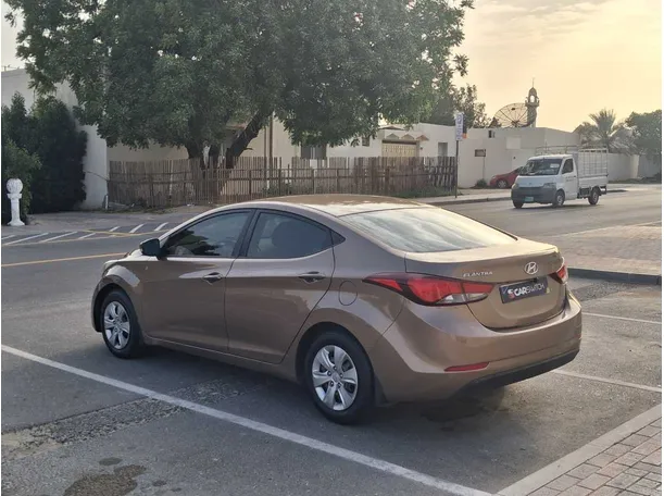 Car image 5