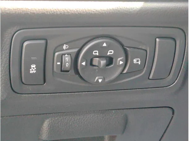 Car image 29