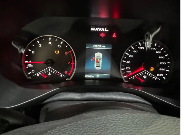 Car image 8
