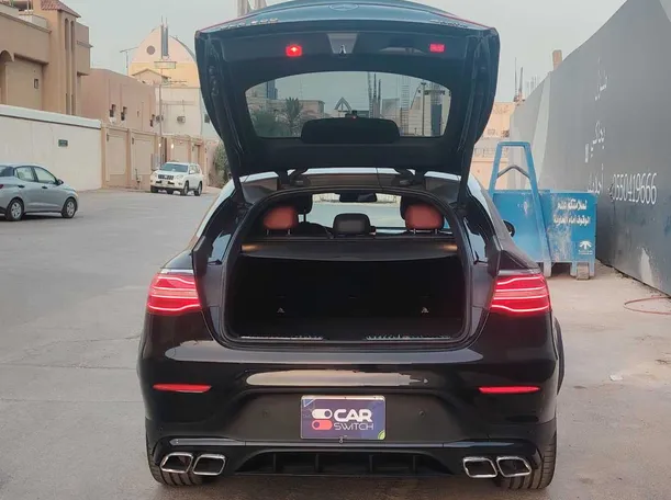 Car image 24