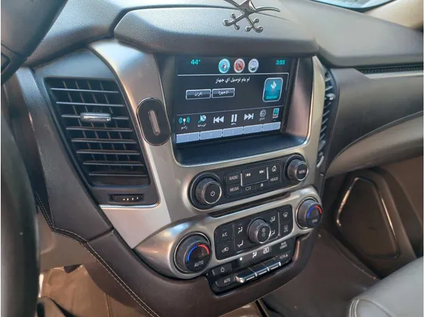 Car image 17