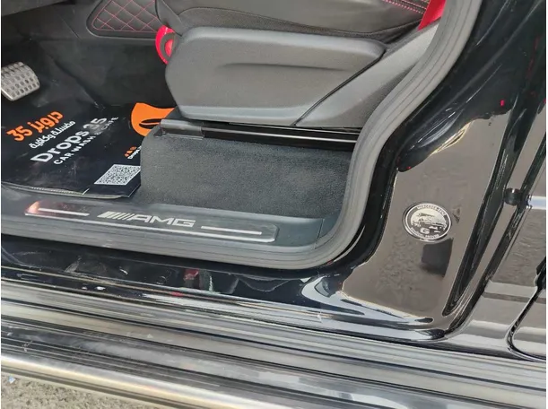 Car image 38