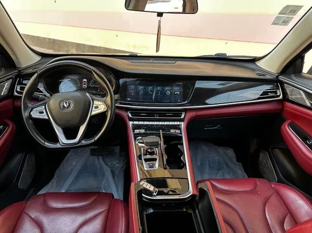 Car image 16