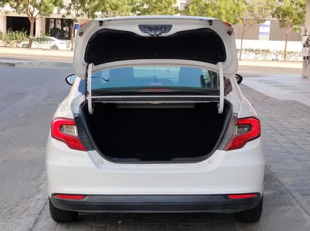 Car image 23