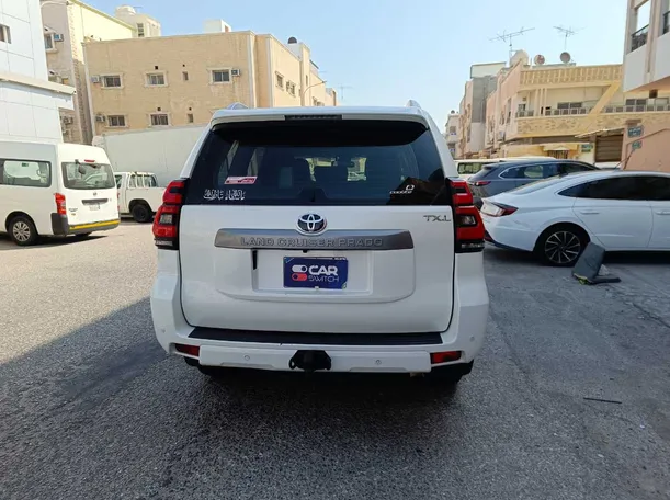 Car image 6
