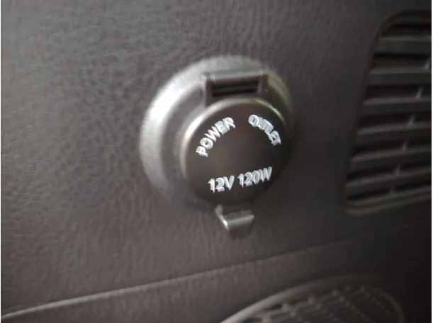 Car image 34
