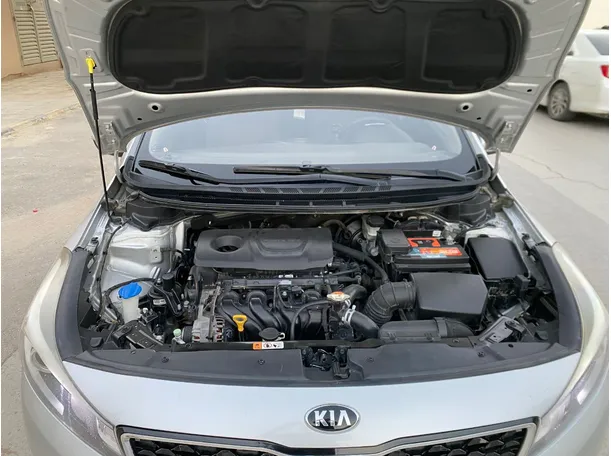 Car image 25