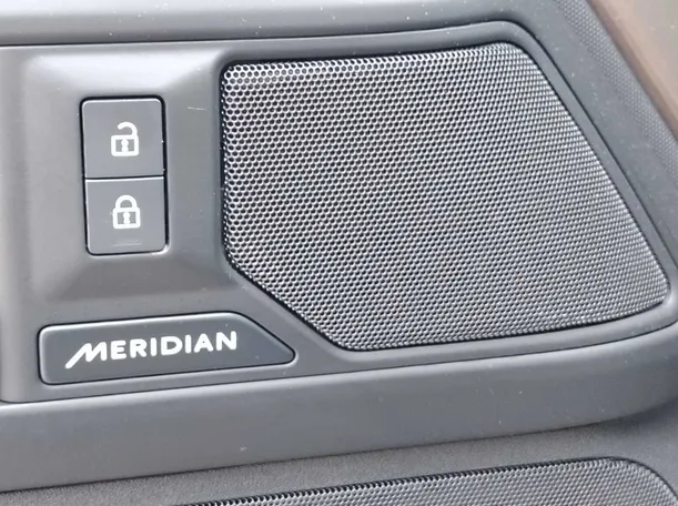 Car image 31