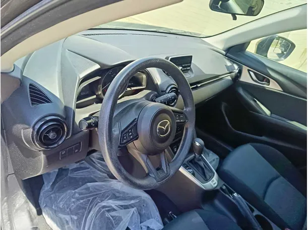 Car image 13