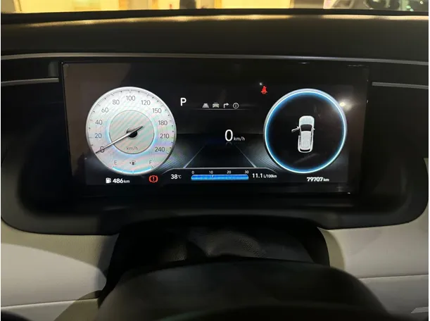 Car image 20