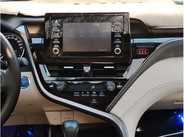 Car image 22