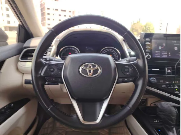 Car image 21