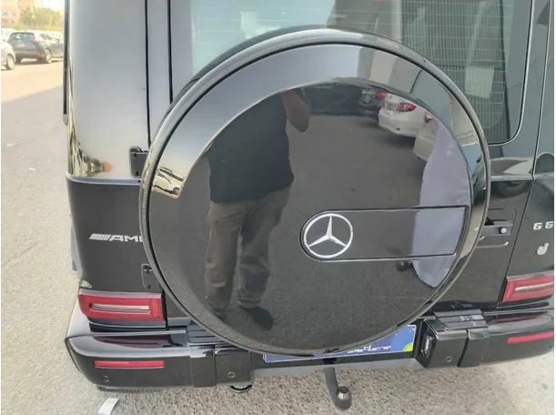 Car image 43