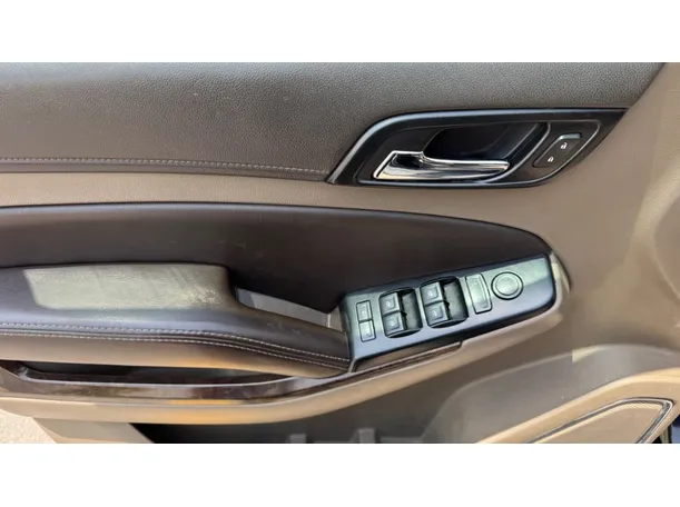 Car image 27