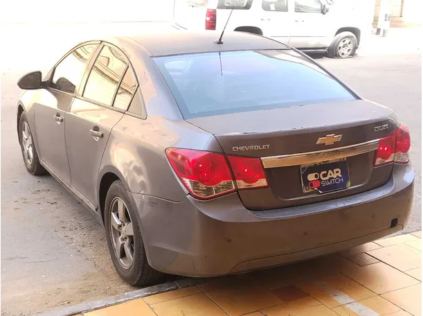 Car image 7