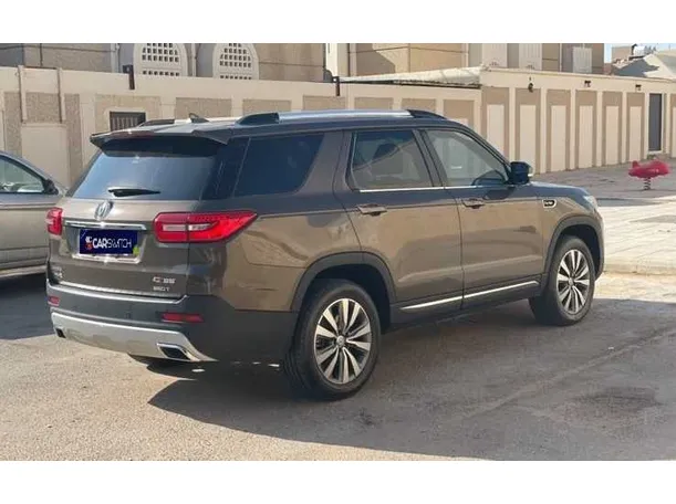 Car image 7