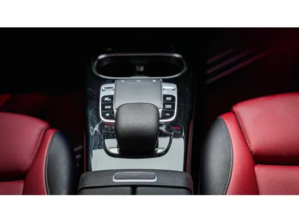 Car image 22