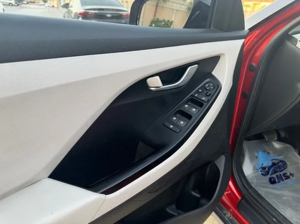 Car image 22
