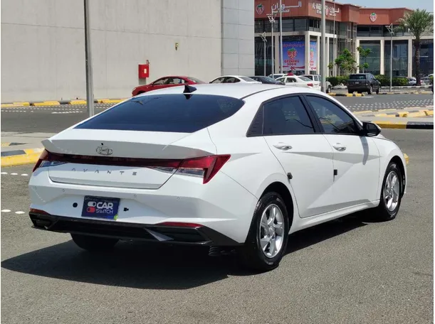Car image 5