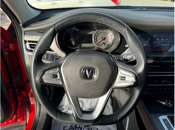 Car image 19