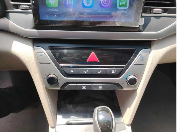 Car image 25