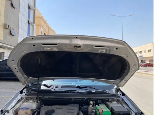 Car image 29