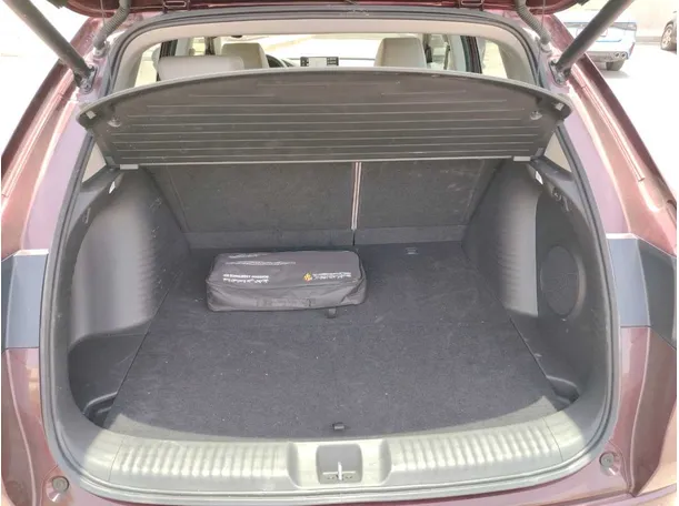 Car image 25