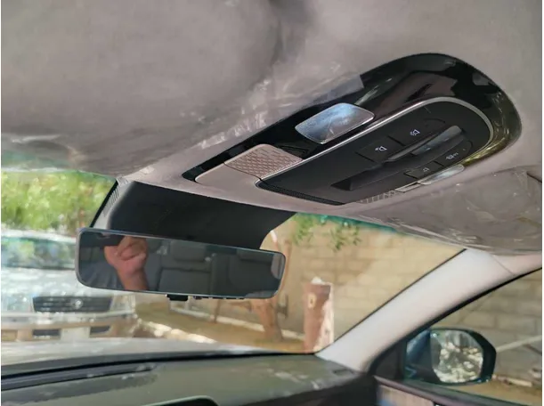 Car image 39