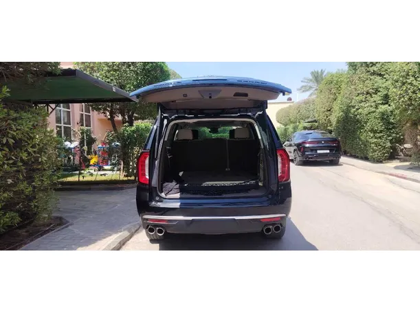 Car image 22