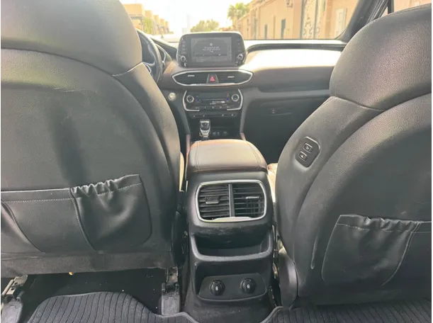 Car image 20