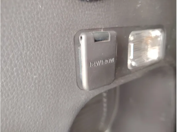 Car image 29