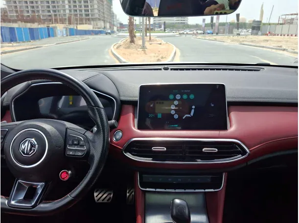 Car image 15