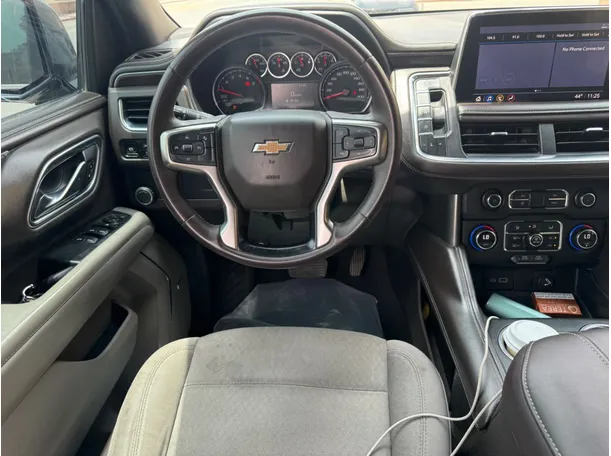 Car image 17