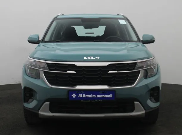 Car image 11