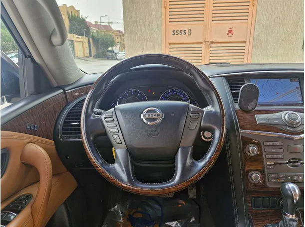 Car image 19