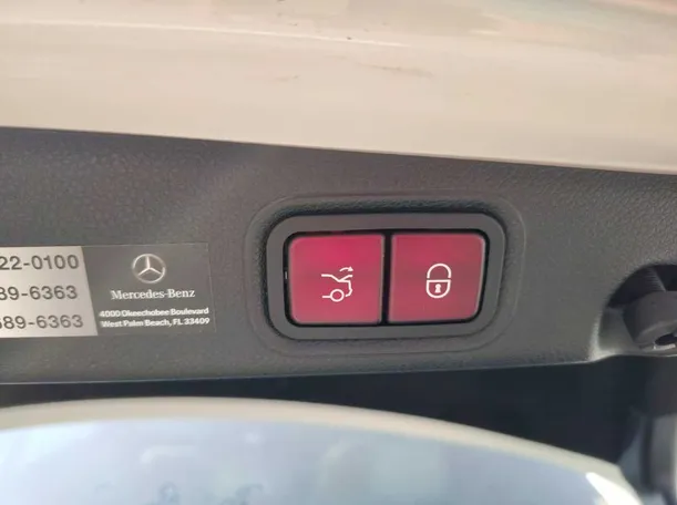 Car image 38