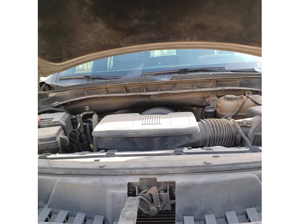 Car image 34
