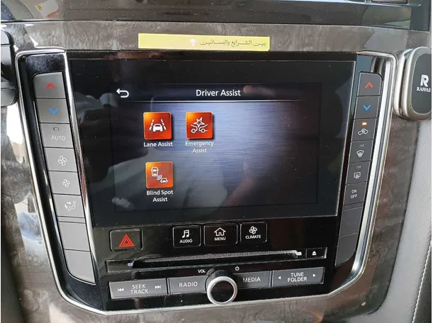 Car image 24