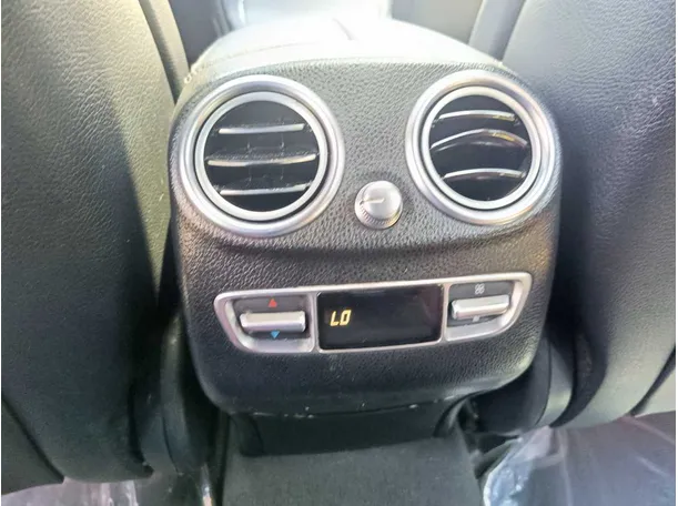 Car image 35
