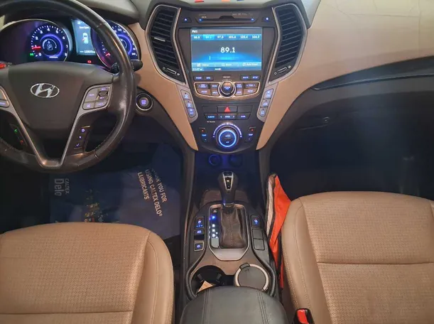Car image 17