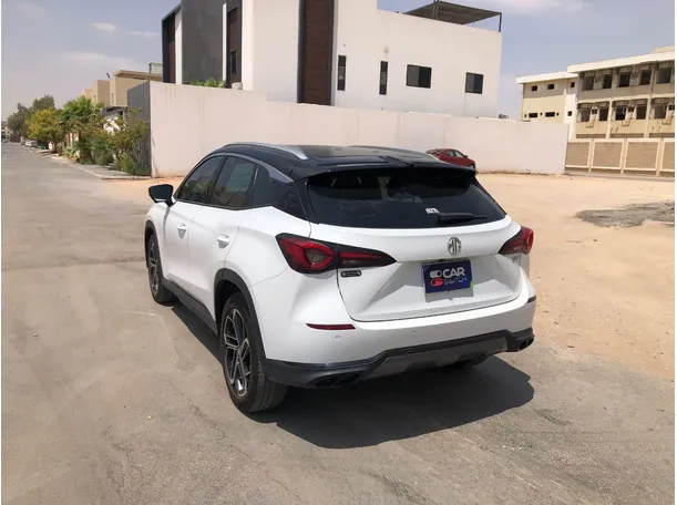 Car image 7